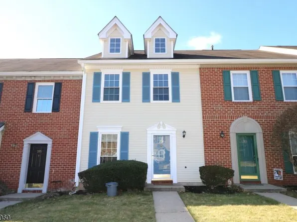 204 Red Crest Ln, Branchburg, NJ 08876