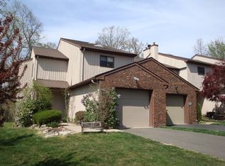 65 Littlewood Ct, Wayne, NJ