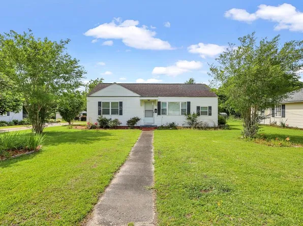 336 S 6th St, Jesup, GA 31545