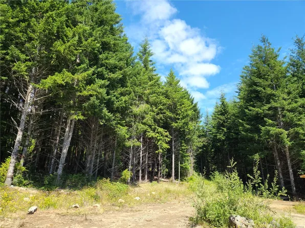 1 Timberline Way, Capital, BC V9Z 1L1