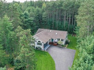6140 David Dr, Wisconsin Rapids, WI 54494