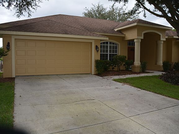 2nd image of 22418 Laureldale Dr