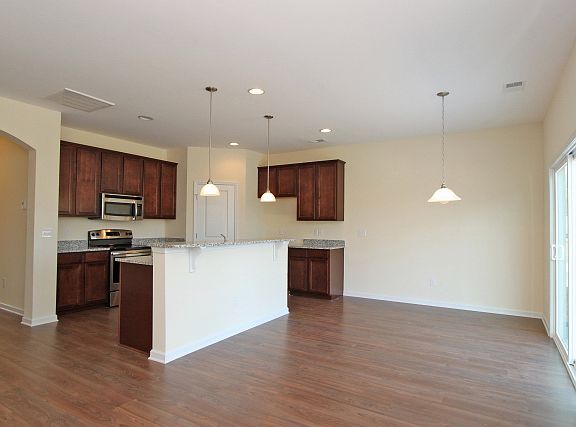 5th image of 7832 Magellan Dr