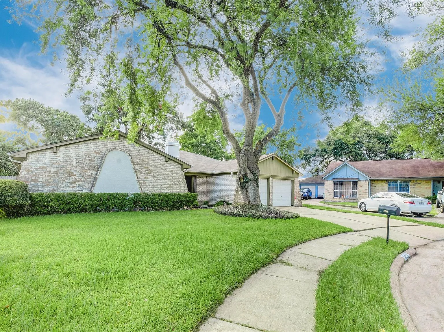 4 bed, 2.0 bath, 2008 sqft, $1,750 — Photo 4