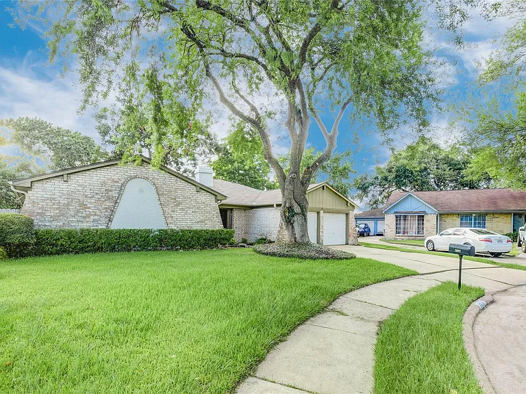 9510 Huntington Way Dr — Photo 7