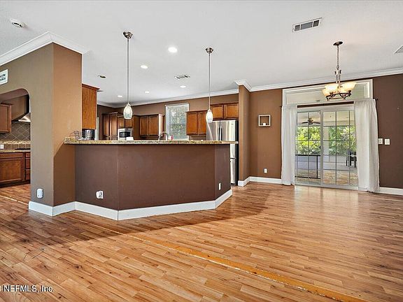 5th image of 6560 SHERRY Lane