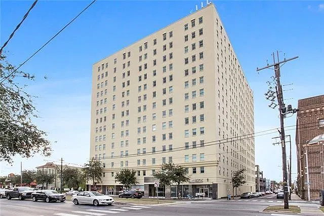 1205 Saint Charles Ave #1213