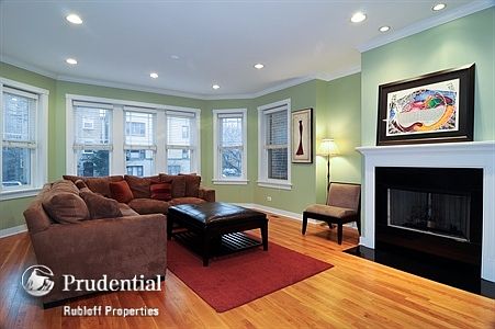 2nd image of 2052 W Farragut Ave APT 1