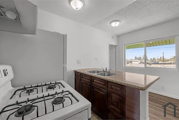 1 bed, 650 sqft, $2,289 — Photo 4