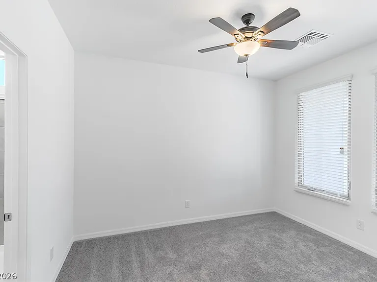 5733 Tioga Way — Photo 11