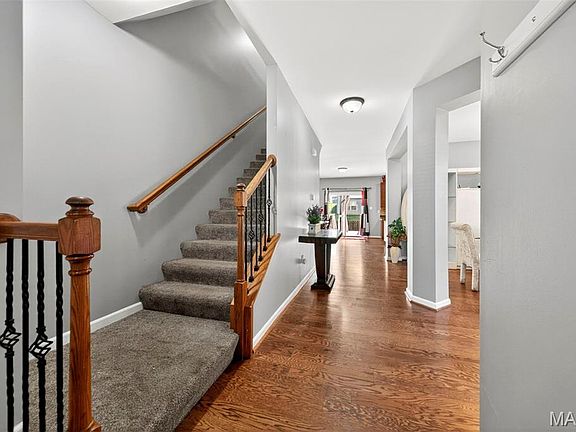 5th image of 187 Fox Creek Dr