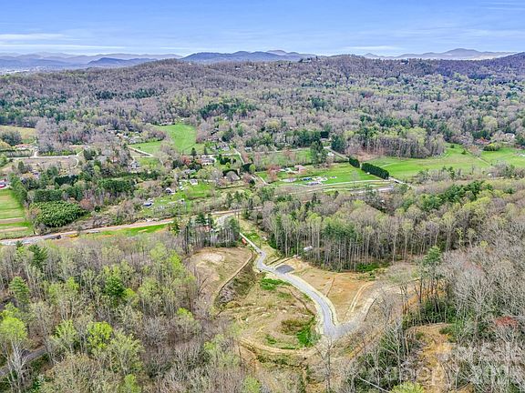 4th image of 97 Yale Rd