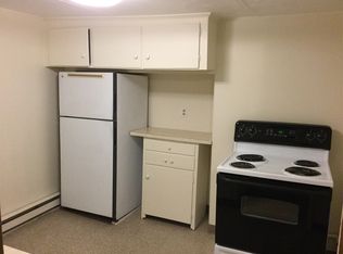 12 Cleveland St, Danbury, CT 06810