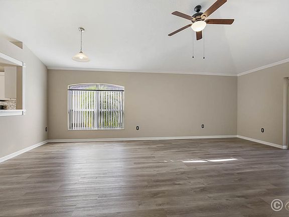 4th image of 11310 Stacey Lee Ct