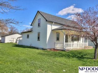 308 Rangeline Rd, Snyder, NE 68664