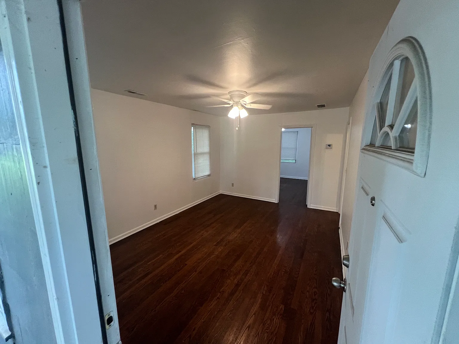 2 bed, 672 sqft, $1,395 — Photo 2