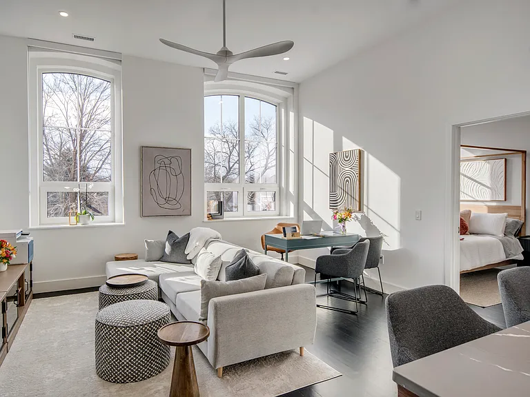 The Roe at Manayunk Apartments and Townhomes — Photo 10