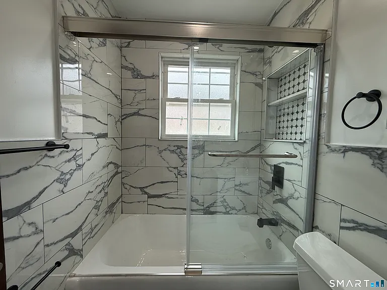 30 Hadley St — Photo 15