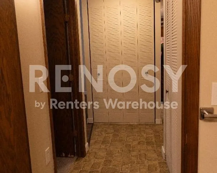 6615 Lake Shore Dr S #115 — Photo 8