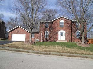 26 Shallowbrook Dr, O'Fallon, IL 62269