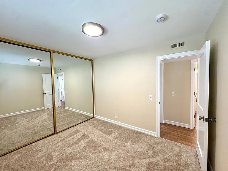 18229 Olympic Ct — Photo 12