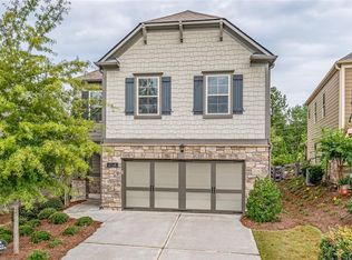 6548 Crosscreek Ln, Flowery Branch, GA 30542