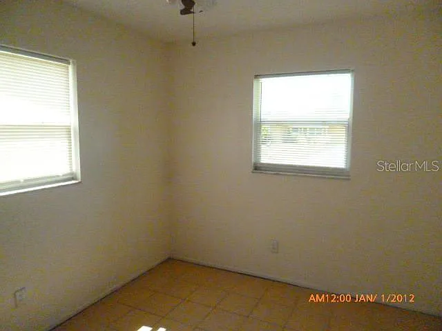 11013 Temple Ave — Photo 7