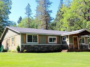 255 Ewe Creek Rd, Grants Pass, OR 97526