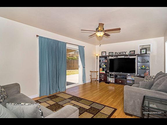 5th image of 7794 Woodbine Way