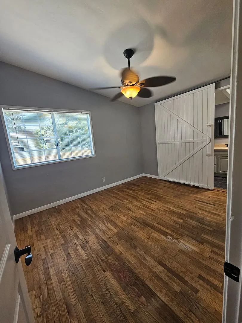352 Bonito Avenue — Photo 4