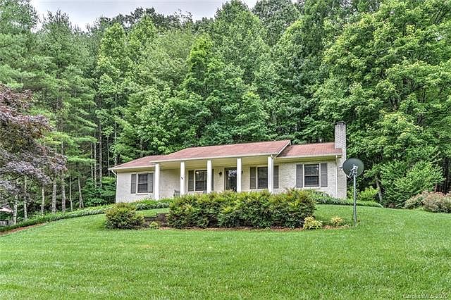 1st image of 240 Stonebrook Dr
