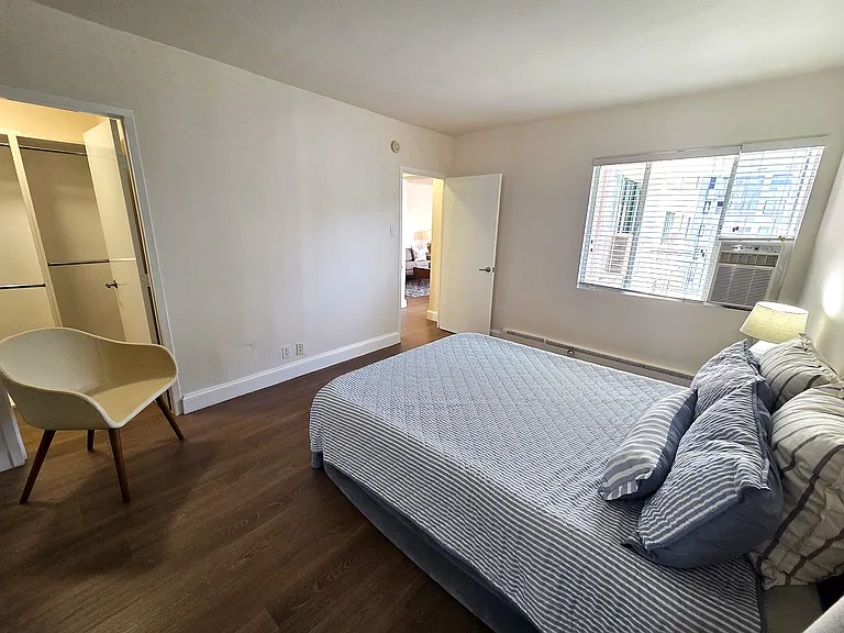 504 Bedroom with large window and walk in closet!