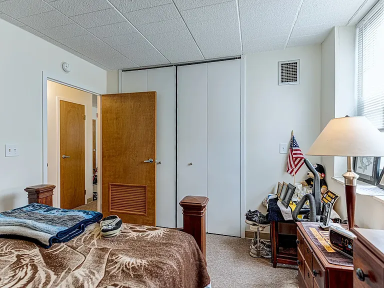 Sweetbriar Place Apartments — Photo 11