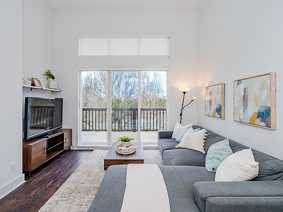 5th image of 9233 Ferndale Rd #409