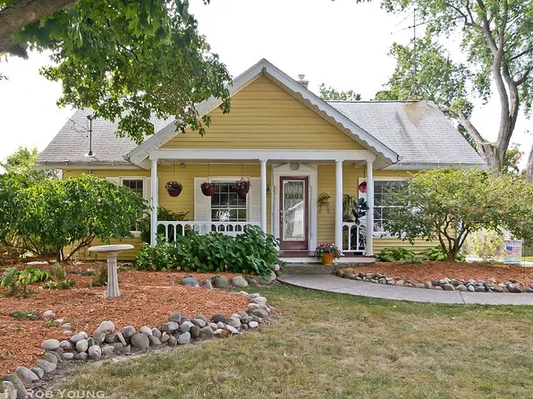 2492 85th St SW, Byron Center, MI 49315
