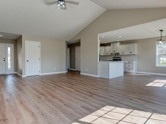 5th image of 7711 Owens Dr