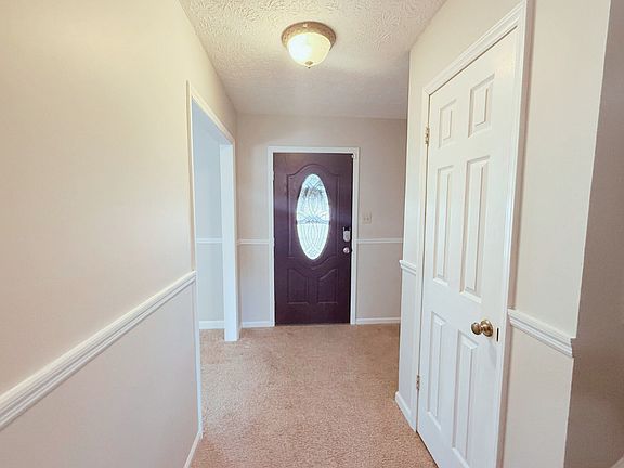 5th image of 214 Wintergreen Dr