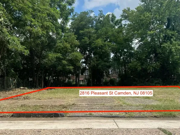 2816 Pleasant St, Camden, NJ 08105
