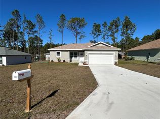 1531 W Gainsboro Ln, Citrus Springs, FL 34434