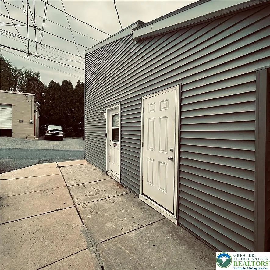 1 bed, 876 sqft, $1,395 — Photo 2