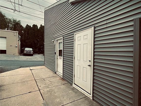2nd image of 60 E North St #B2