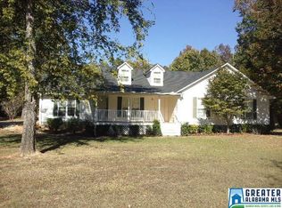 875 Emerald Valley Ln, Sylacauga, AL 35151