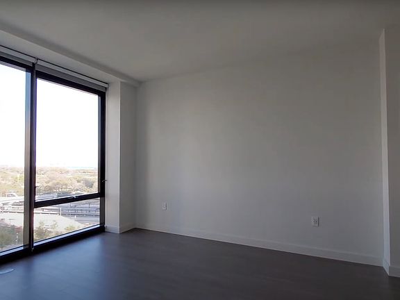 5th image of 1248 S Indiana Ave #1116