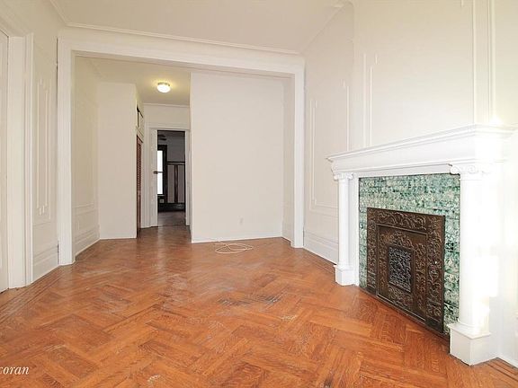 5th image of 693 Saint Johns Pl #1
