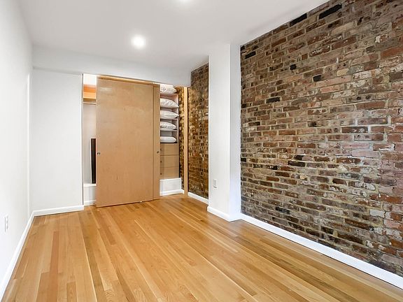 4th image of 509 E 6th St #2A