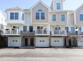 85 Camp Ave APT 5B, Stamford, CT 06907