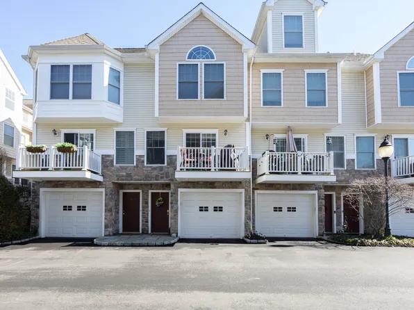 85 Camp Avenue APT 5B, Stamford, CT 06907