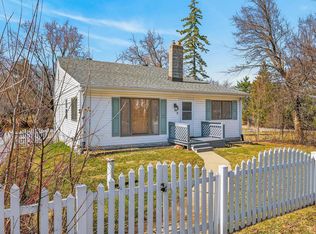 N1669 Linn Rd, Lake Geneva, WI 53147