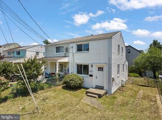 807 S Harrison St, Arlington, VA 22204