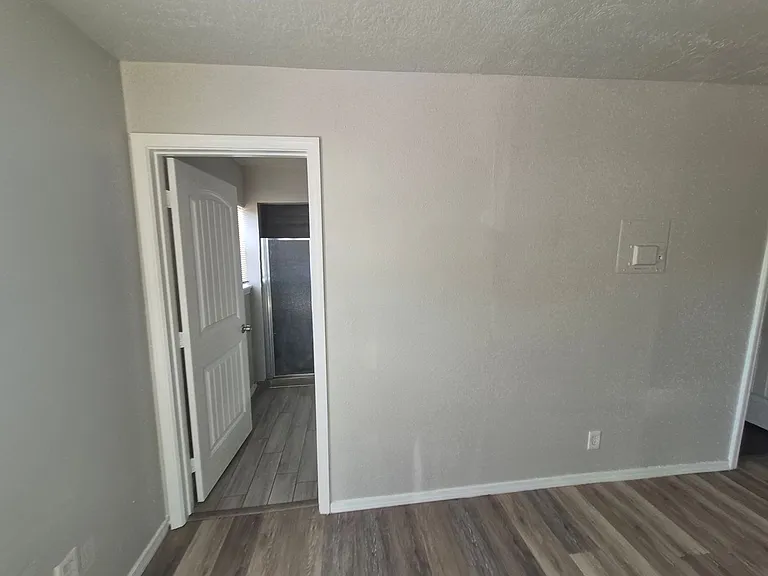 3723 W Martin St — Photo 3